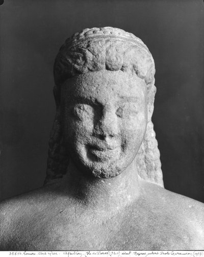 Kouros, aus Paros, in der Nähe des Heiligtums von Asklepios, ca. 540 v. Chr. (Detail) von Greek